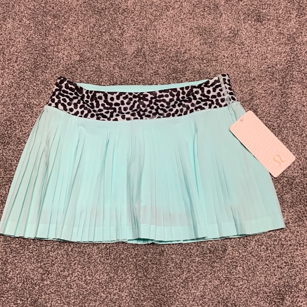 NWT lululemon skort